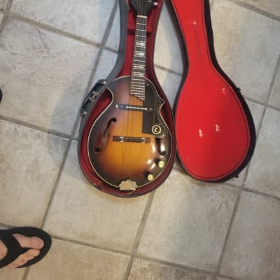 Vintage Kay electric mandolin in a Brown Burst finish in good condition for sale