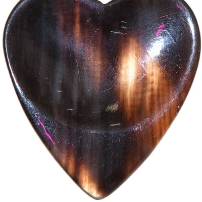 W4M Dark Horn Luxury Guitar Pick - Heart Shape - Right Hand - Dimple Thumb - Groove Index image 1