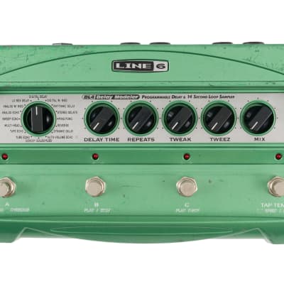 Line 6 DL4 MkII Delay Modeler Pedal | Sweetwater