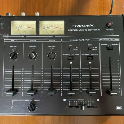 Numark DM1700T Stereo Preamp Control Center (see Description