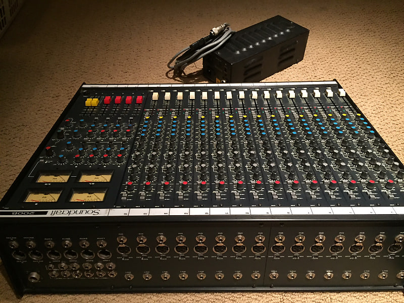 Soundcraft 200B