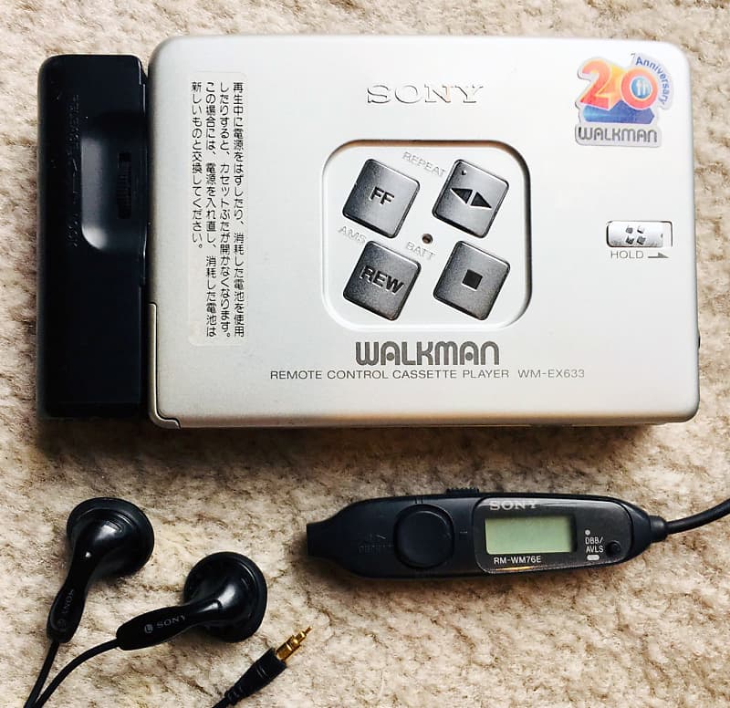 Sony WM-EX633 Walkman Cassette Player, Nice Silver Looking !! Working Great  !!