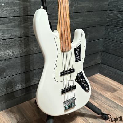 Fender Player Jazz Bass Fretless 4 String MIM Electric Bass Guitar White w/ Gig bag image 2