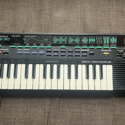 Vintage Yamaha VSS-30 Sampler Keyboard