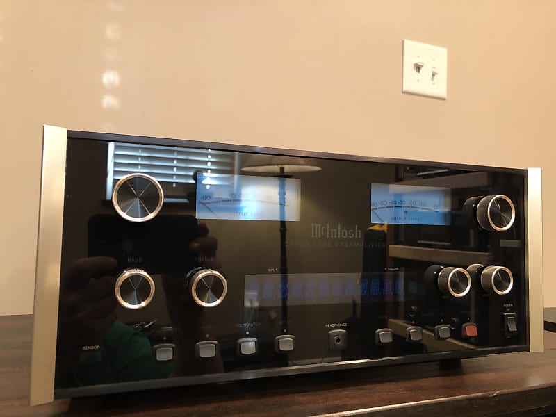 McIntosh C2200 Tube Preamplifier  			