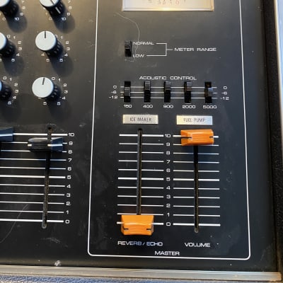 Yamaha PM-200b portable mixer image 5