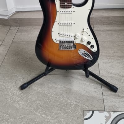 Fender Stratocaster Roland G-5 VG Electric Guitar (3-Colour Sunburst Black) With Bag for sale