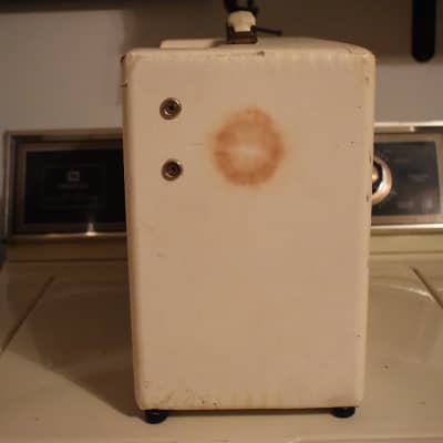 Oahu Amplifier 1960s? - White image 4