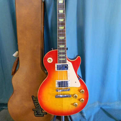 Gibson Les Paul Classic 2003 - Cherry Sunburst image 2