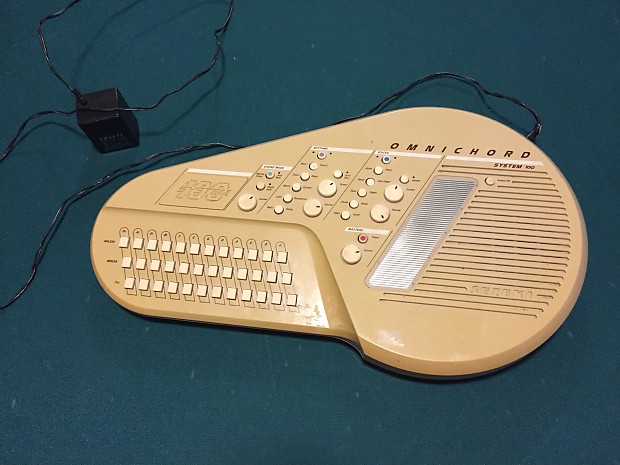 Suzuki Omnichord OM-100 | Reverb