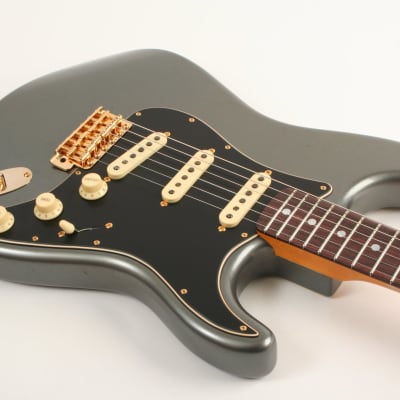 Fender Custom Shop Limited Edition 1965 Dual-Mag Stratocaster® Journeyman Relic® with Closet Classic Hardware, Rosewood Fingerboard, Faded Aged Charcoal Frost Metallic CZ570847 image 3