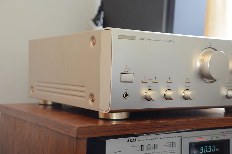 SANSUI インテグレーテッドアンプ AU-607MR シルバー Sansui au-alpha 607mr 1997 silver/champagne | Reverb