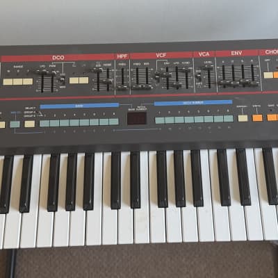 Roland Juno-106 61-Key Programmable Polyphonic Synthesizer 1984 - 1985 - Black