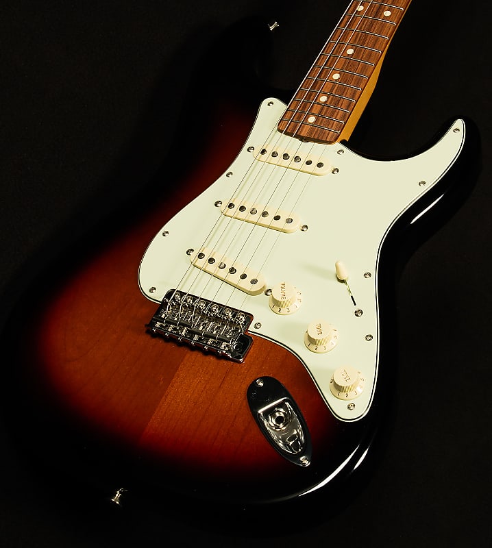 Fender Vintera '60s Stratocaster image 1