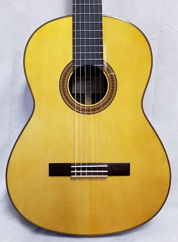 Yamaha CG182S Classical Guitar Solid Englemann Spruce Top Rosewood Back & Sides Natural image 1