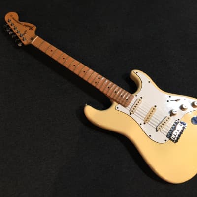 Fender Stratocaster ST72-70 1986年代 Aシリアル Eシリアル（1984-87
