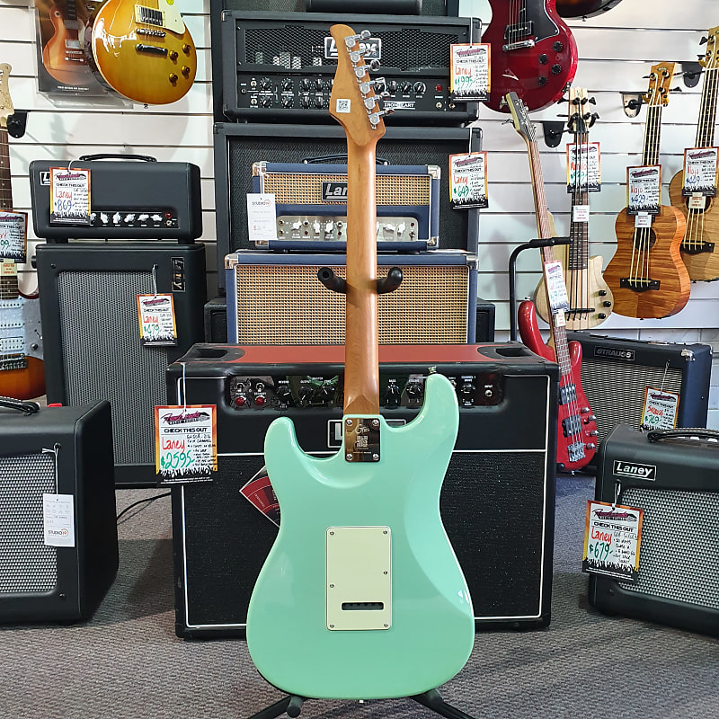Mooer GTRS S801 Intelligent Electric Guitar Pack (Surf Green