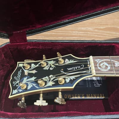 GIBSON SJ-200 Custom Vine in mint condition - new pictures added image 9