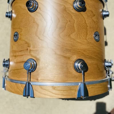 DW Collectors Cherry HVLT 20” Bass Drum image 5