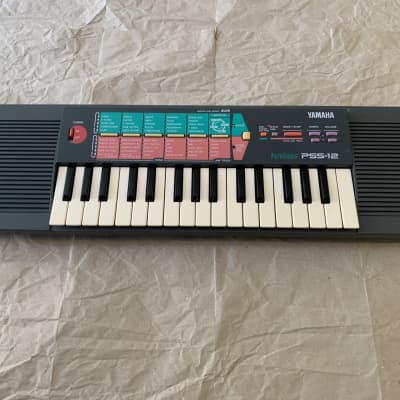 Yamaha  PSS-12 Portasound 32key Keyboard Synth