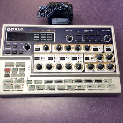 Yamaha  AN-200 Desktop Synthesizer