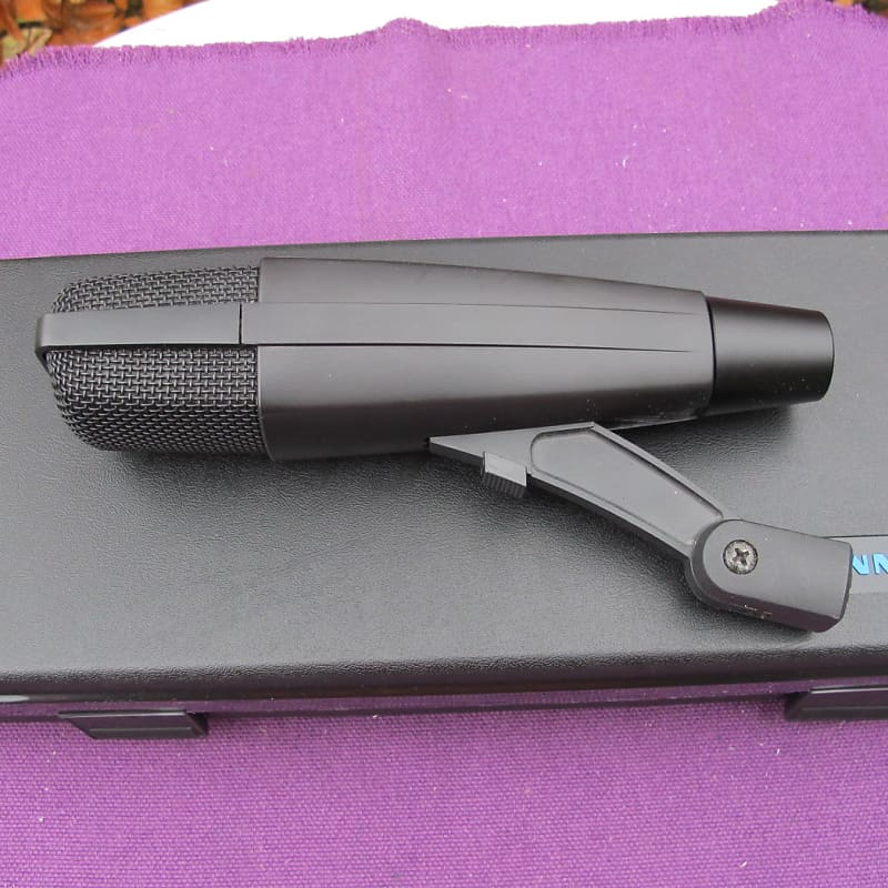 Immagine Sennheiser BF521-II Black Fire 521-II Cardioid Dynamic Microphone - 1