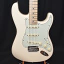 Fender Deluxe Roadhouse Stratocaster with Maple Neck/Fretboard 2020-2021 Olympic White