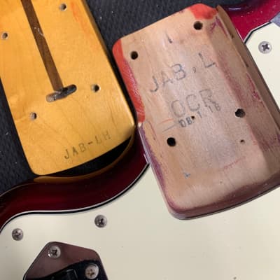 Fender JAB-EQ Left Handed Jaguar Bass CIJ 2008 Old Candy