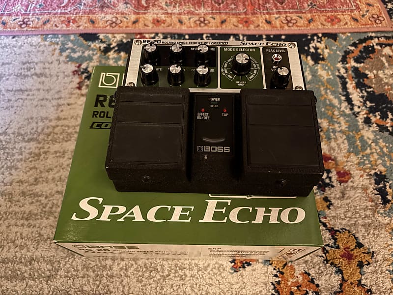 Boss RE-20 Space Echo