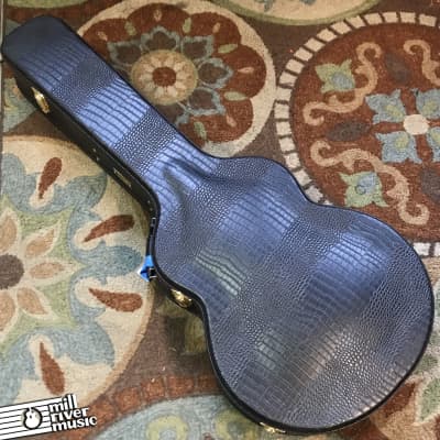 Guild Premium Humidified Archtop Wood Case Used image 1