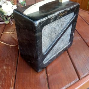 1940's Magnatone Student Small Practice Amp Grey With white handle image 2