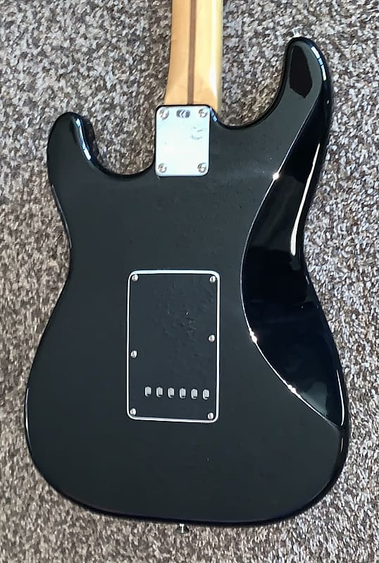 1999 Fender Deluxe series HSS STRATOCASTER Electric guitar