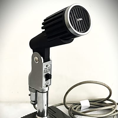 Vintage 1960's Aiwa M 18 Crystal Microphone w/ Stand Tested