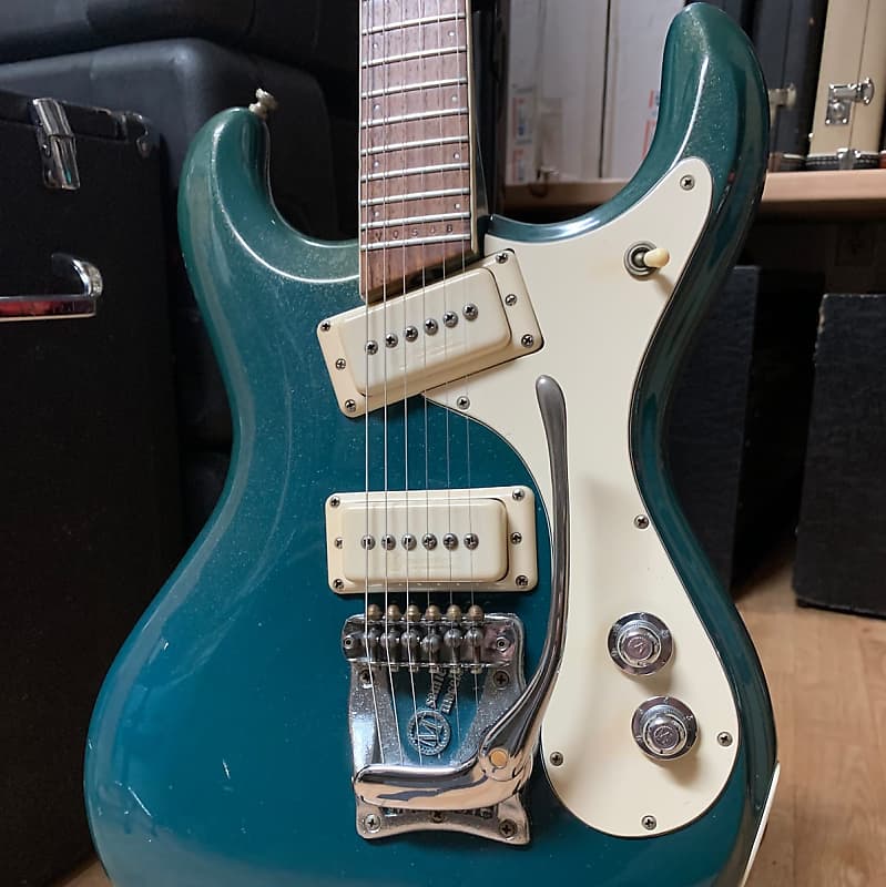 Mosrite V88 1988 Diamond Blue, Signed image 1