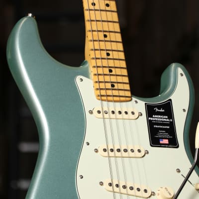 Fender American Professional II Stratocaster, Maple Fingerboard, Mystic Surf Green image 3