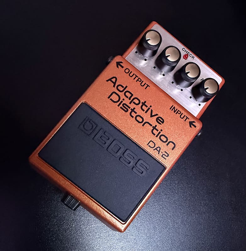 Boss DA-2 Adaptive Distortion