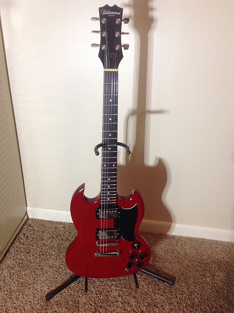 Silvertone by samick electric guitar top