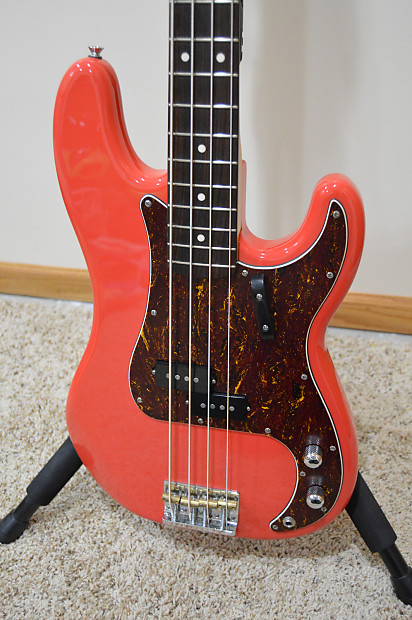 Squier Precision Classic Vibe '60s (duplicate Fiesta Red