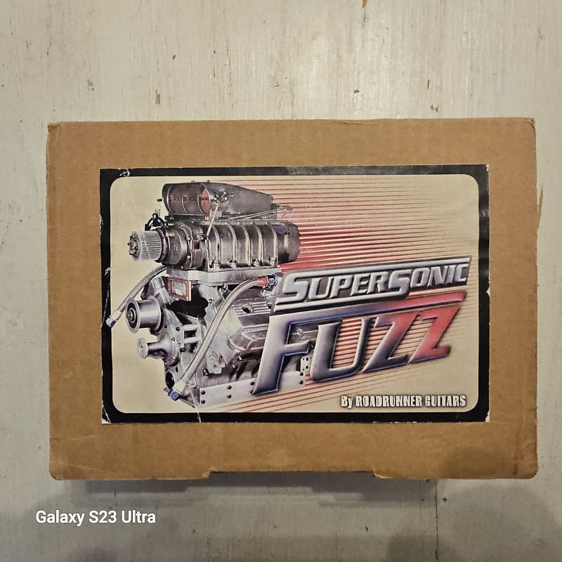 Road Runner Super Sonic Fuzz | Reverb Canada