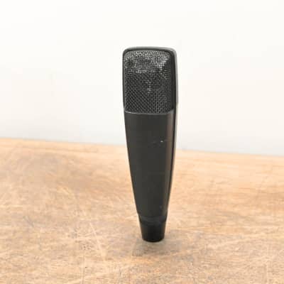 Sennheiser MD 421-II Cardioid Dynamic Microphone CG01H8Z