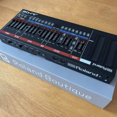 Roland JU-06 Boutique Series Digital Synthesizer Sound Roland JU-06 Boutique Series Digital Synthesizer Sound