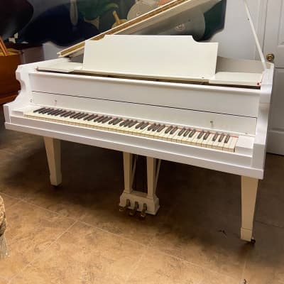Grand piano Emerson, 5’1” image 2