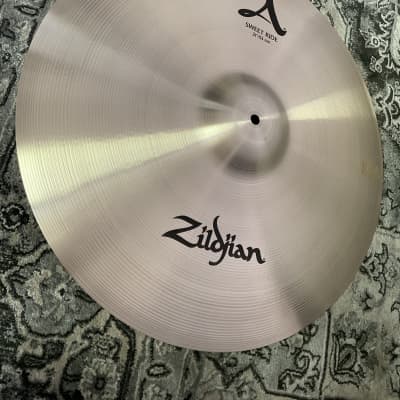 Zildjian 21" A Series Sweet Ride Cymbal image 2