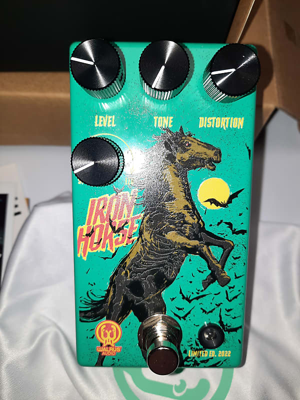 Walrus Audio Iron Horse LM308 Distortion Halloween 2022