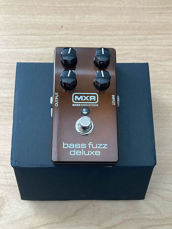 MXR M84 Bass Fuzz Deluxe