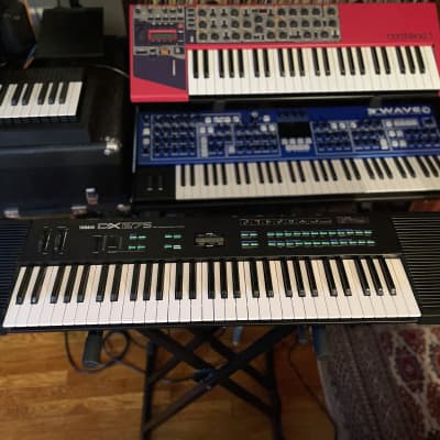 Yamaha DX27S Programmable Algorithm Synthesizer with Speakers 1985 - Black