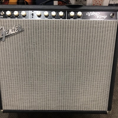 Fender Vibro-King Custom 60-Watt 3x10