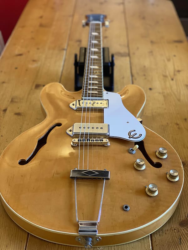 Epiphone Casino NA 2006 peerlessハードケース