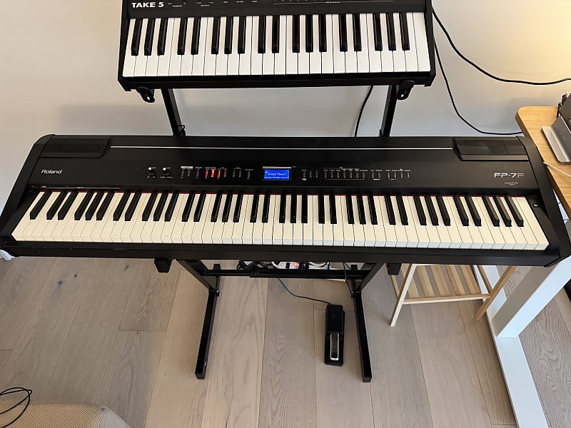 Roland FP-7F 88-Key Digital Piano 2010s - Black image 1