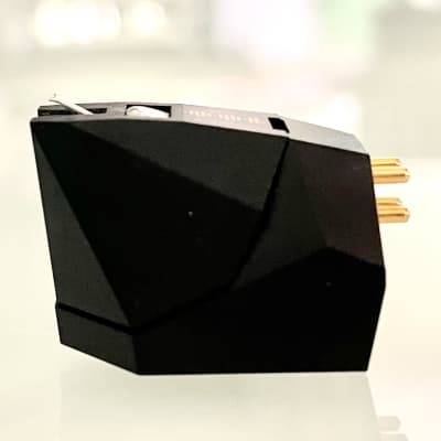 Ortofon 2M Black MM Moving Magnet Phono Cartridge with Nude Shibata Diamond Stylus image 7